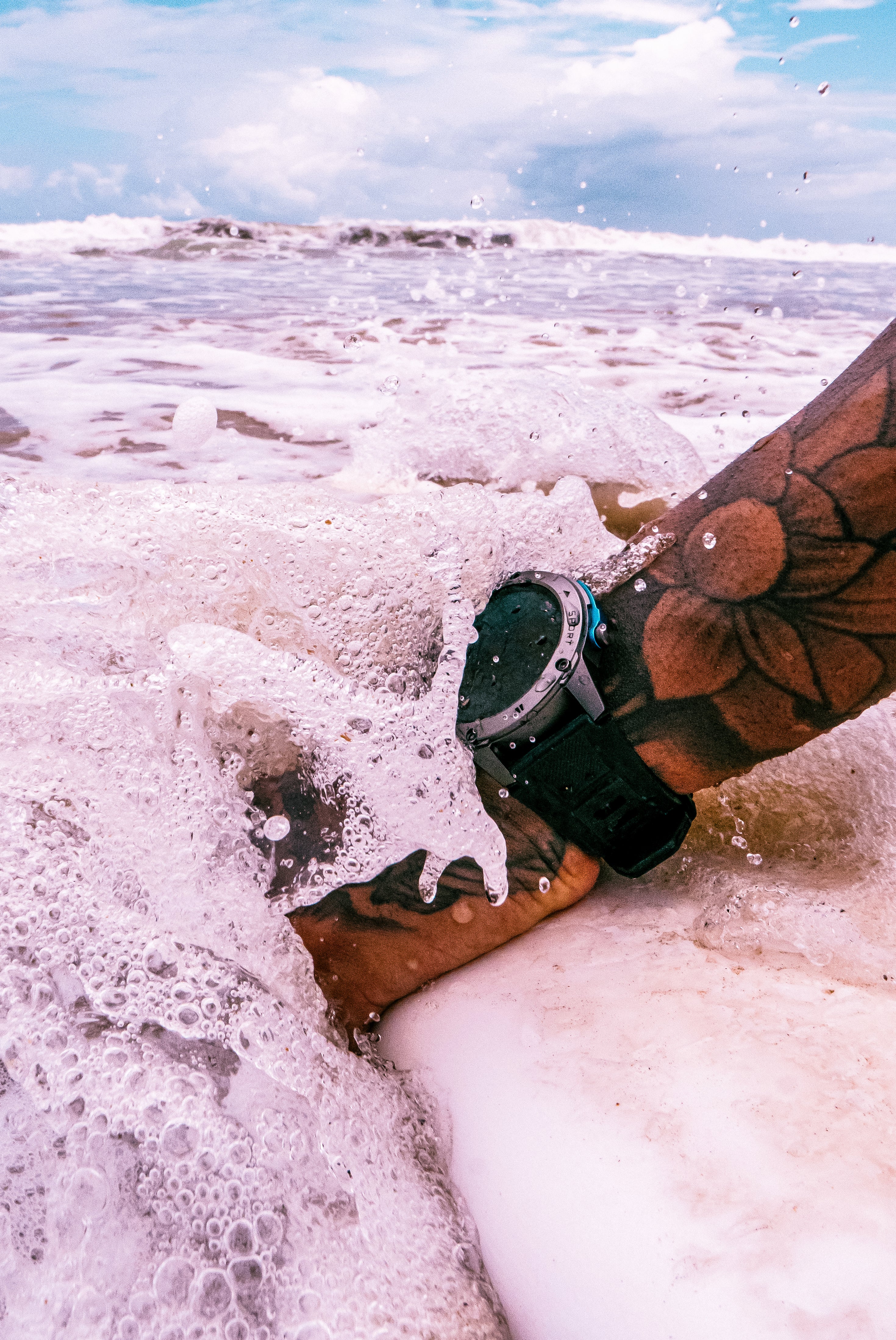 BRAVE | GPS | 5ATM Aprova de água do mar | Resistência IP69k